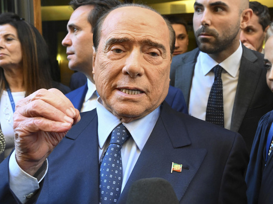 Высказывания Берлускони о Зеленском вызвали политическую бурю в Италии
