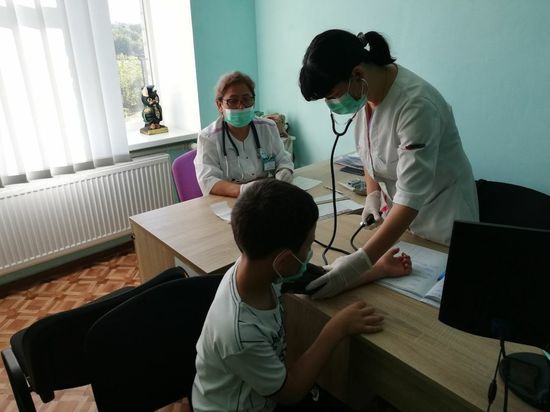 Астраханские врачи обследуют детей из ДНР и ЛНР