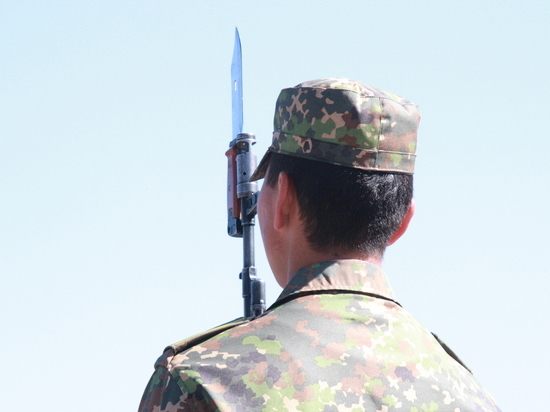 Жителям приграничных сел в Кыргызстане раздадут оружие