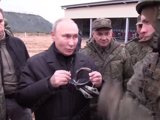 Песков рассказал о меткости Путина при стрельбе на полигоне