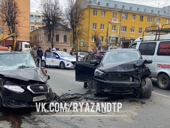 Массовое ДТП на площади Соборной в Рязани устроил пьяный водитель Hyundai
