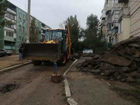 В отдалённом районе Астрахани отремонтируют дворы