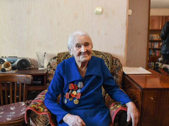 В Твери 100-летний юбилей отметила труженица тыла