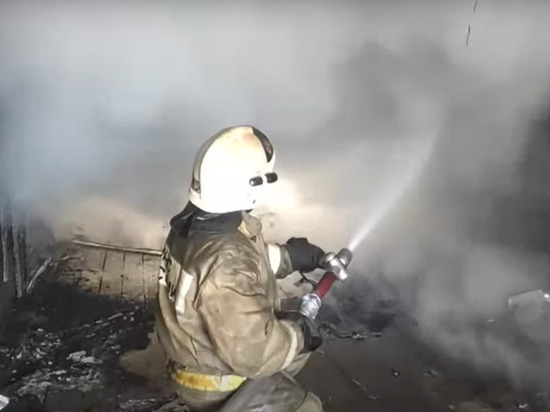 В деревне под Кировом сгорел частный дом