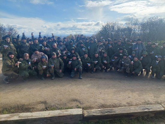 Дети-инвалиды на Сахалине подарили мобилизованным бумажных ангелочков