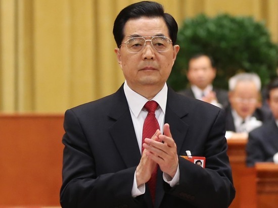 Бывший лидер Китая был выведен с партсъезда: болезнь или унижение