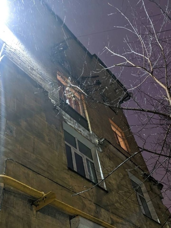 В Воронеже удалось выжить выпавшему из окна многоэтажки 80-летнему дедушке
