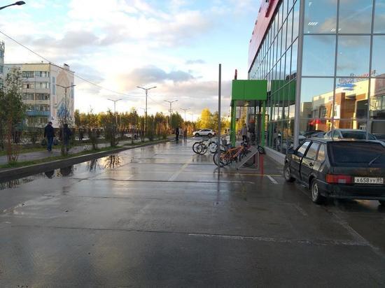 Прокуратура заставила директора ТЦ в Муравленко обустроить парковку для инвалидов