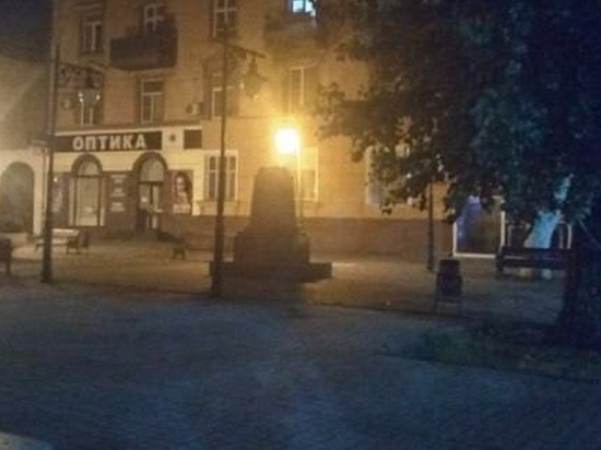 Памятники Суворову и Ушакову эвакуировали из Херсона