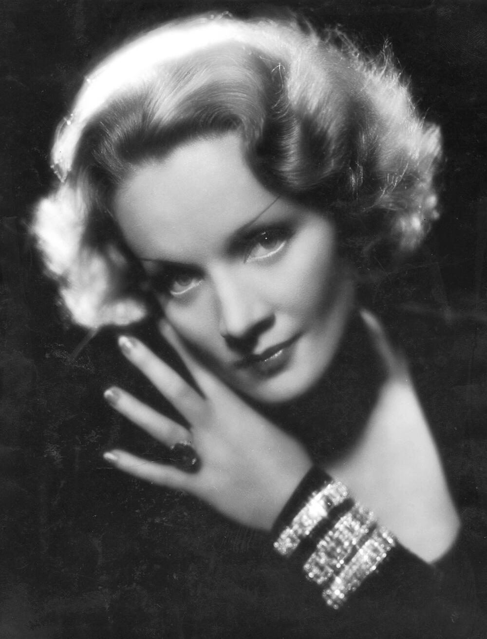 глория грэм. лорен бэколл. дебра пейджит. актрисы золотого века голливуда. кинодива гарднер.