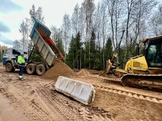 Сразу на трех новгородских дорогах появились опоры весогабаритных пунктов