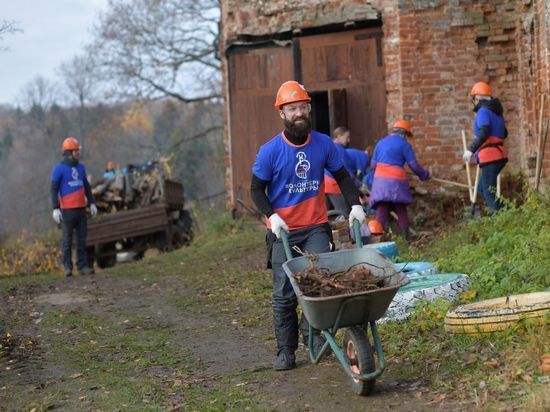 Волонтеры культуры помогли восстановить объект культурного наследия в Ярославской области