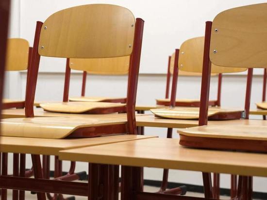 Вопрос об отмене второй смены в школах Читы решается из-за эвакуации