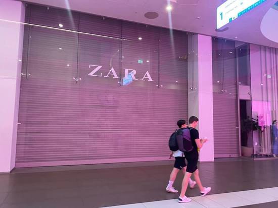 «Известия»: ZARA останется в России с названием «Новая мода»