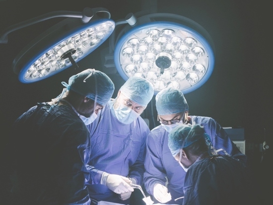 Каширские хирурги спасли девушке руку, которая застряла в мясорубке