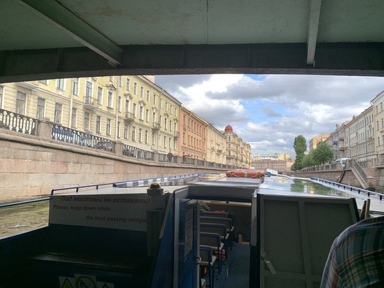 Паромную переправу у Биржевого моста закрыли с приходом похолодания