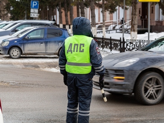В Новосибирске водитель на KIA сбил двух женщин