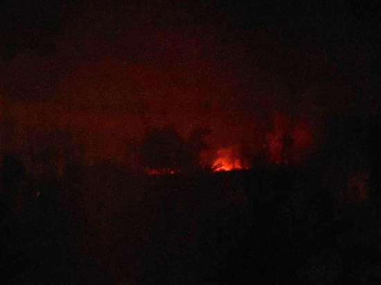 Появились фото пожара в Днепре после взрывов