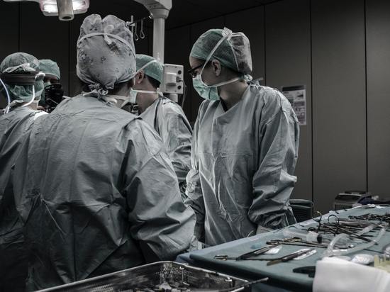 В Красноярском крае впервые сделали операцию по пересадке роговицы