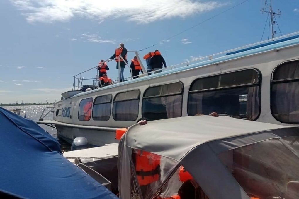 Теплоход Казань Свияжск