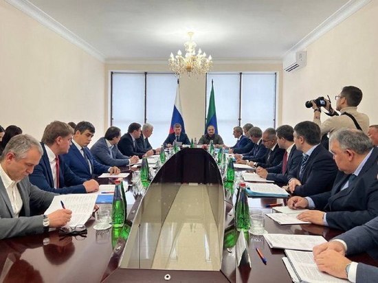 В Дагестане проходит совещание с участием министра экономики РФ