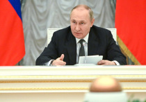 Президент России Владимир Путин охарактеризовал фактический международный статус Украины