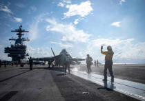 Экипаж находящегося в европейских водах крупного авианосца ВМС США «Джоржд Буш» заявил о готовности начать бой с Россией, в случае необходимости, сообщает британский телеканал Sky News