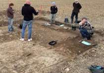 Археологические раскопки на сельскохозяйственных угодьях недалеко от Троттисклиффа (Англия) обнаружили римскую виллу и баню, а также остатки древней, но оригинальной системы подогрева пола