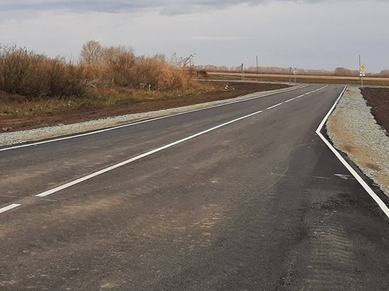 В Омской области отремонтировали дороги, ведущие к фермам