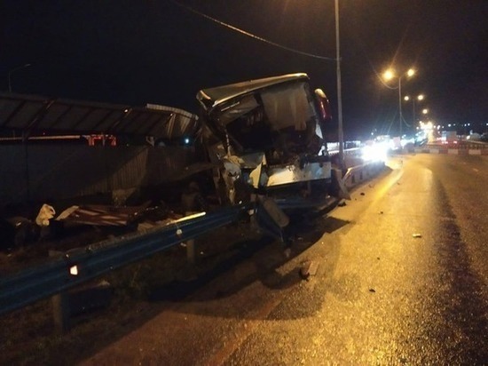На трассе М-4 «Дон» в ДТП с пассажирским автобусом пострадал один человек