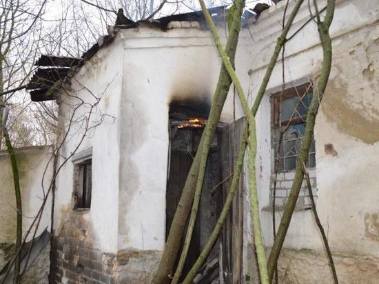 В Старожиловском районе неизвестные случайно подожгли заброшенную баню