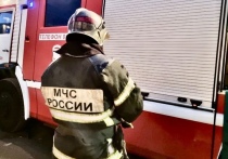 Сообщение о возгорании поступило спасателям в четверг, 27 октября, в 10:32. Горел неэксплуатируемый автобус, который на то время находился у дома №42 по улице Локомотивной в Кандалакше.