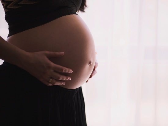 Дрозденко призвал усилить обследование беременных женщин в Ленобласти