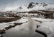 На реках на территории Мурманской области в последние дни наблюдается появление ледовых явлений, принимающих форму заберегов и шугохода.