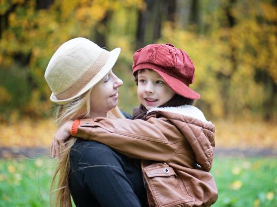 Юные жители ЛНР смогут принять участие в конкурсе ко Дню матери