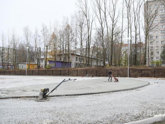 Основание будущего «умного» стадиона у школы № 28 в Вологде практически готово