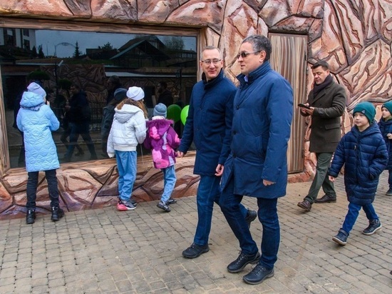 Шапша осмотрел завершающиеся работы по реконструкции зоопарка Калуги