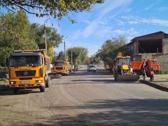 В Астрахани отремонтируют еще шесть дорог