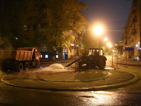 В Волгограде сточные воды попали в Волгу после аварии на коллекторе