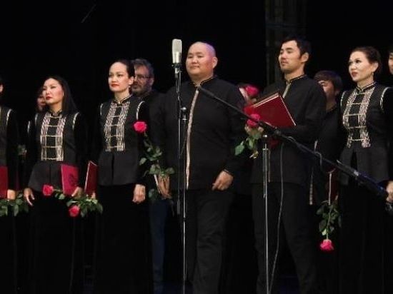 Государственный хор Калмыкии отметил 30-летний юбилей большим концертом