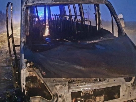 В Удмуртии сгорел пассажирский автобус утром 30 октября
