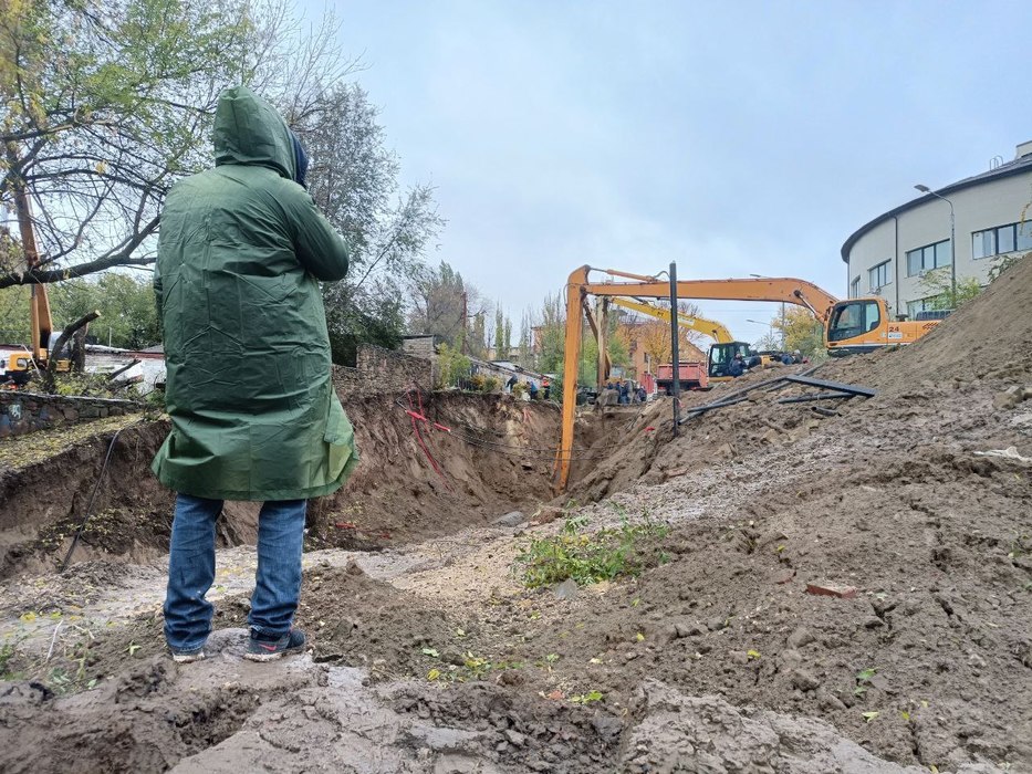 прорыв волгоград. экологическая катастрофа в волгограде. прорыв трубы в волгограде. авария в волгограде место. в волгограде прорвало канализацию.