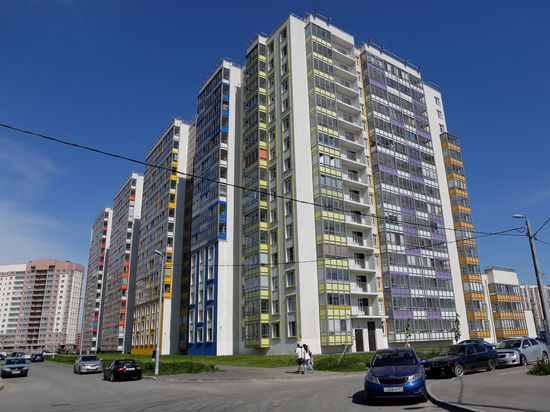 Цены на аренду квартир в Петербурге упали в октябре