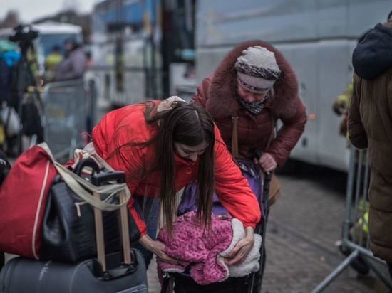 СМИ: в Евросоюзе начали пересматривать условия помощи беженцам из Украины