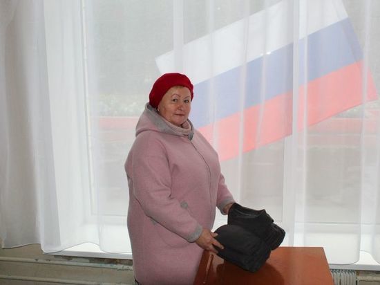 Жительница Орловской области сшила 36 балаклав и 10 футболок для мобилизованных