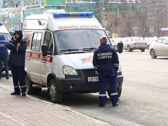 В ходе столкновения автобуса и троллейбуса в Новосибирске травмы получили две пенсионерки