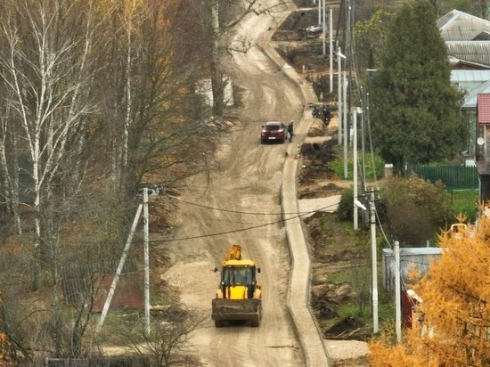 Дорожные работы в деревне под Серпуховом закончатся через две недели