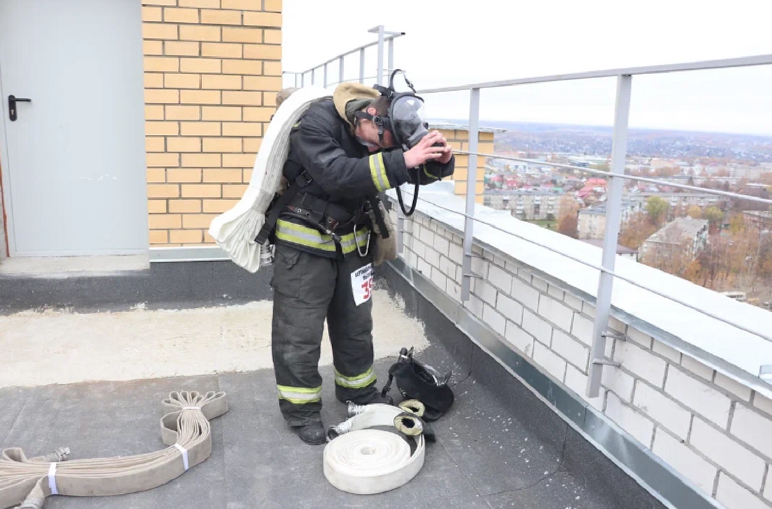 Во Владимире прошли соревнования по подъёму на высотное здание