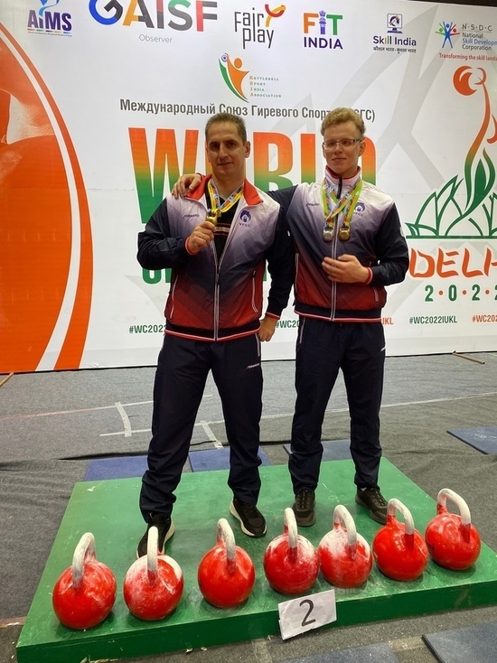 Брянские гиревики завоевали медали в Индии