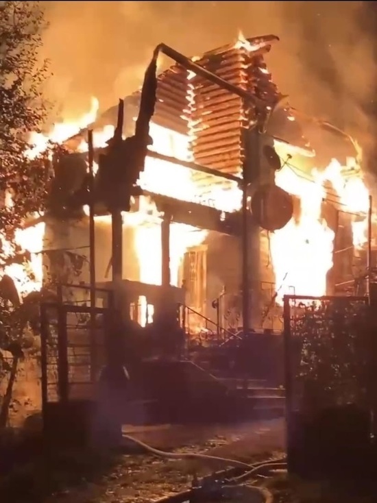 В Сочи сгорел жилой дом на улице Абовяна